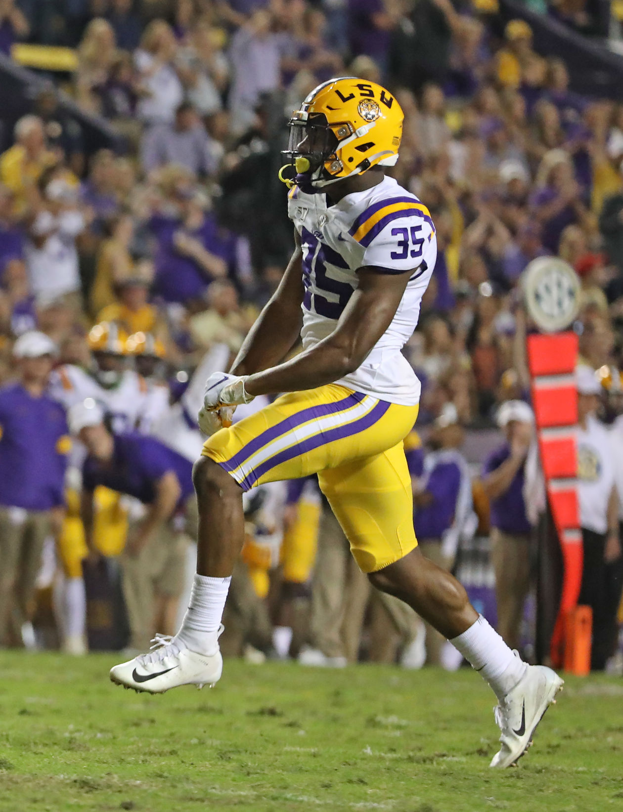 BR.lsutexasammain.120119.1502_mw.jpg